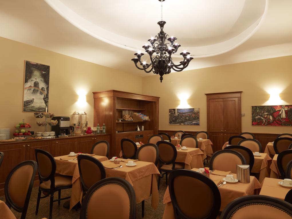 Hotel Moderno Pavia Exterior photo